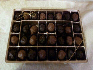 1 LB Assorted Creams Gift Box